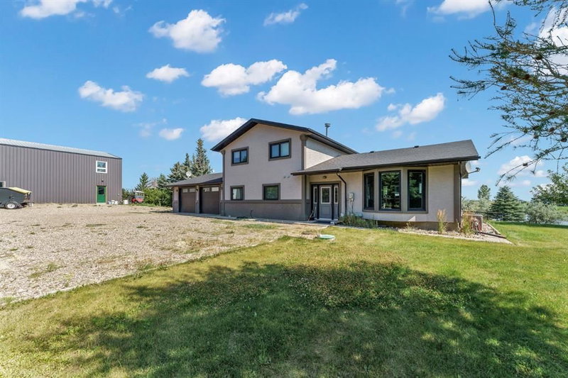 10 - 12029 Range Road 74