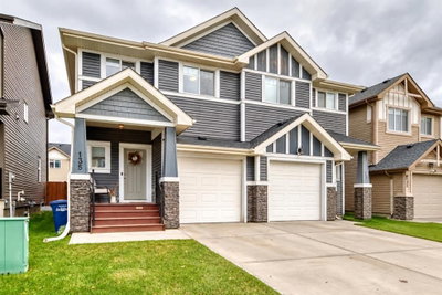 135 Reunion Loop NW