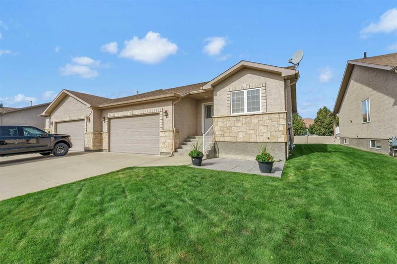 10 Sandstone Place SE