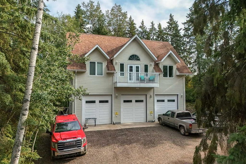 107 Spruce Crescent