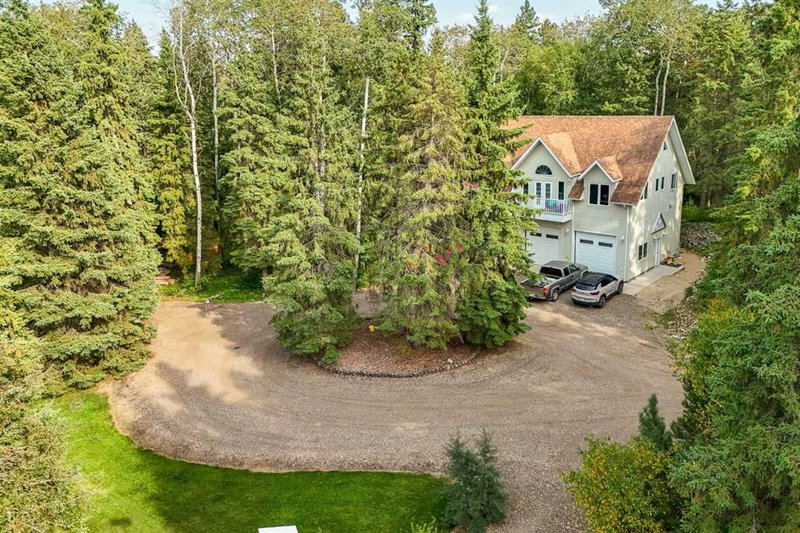 107 Spruce Crescent