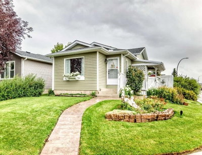45 Taradale Close NE