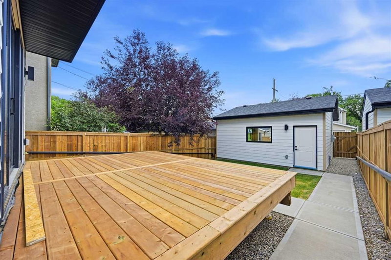 411 28 Avenue NW, Calgary — listing photo 11
