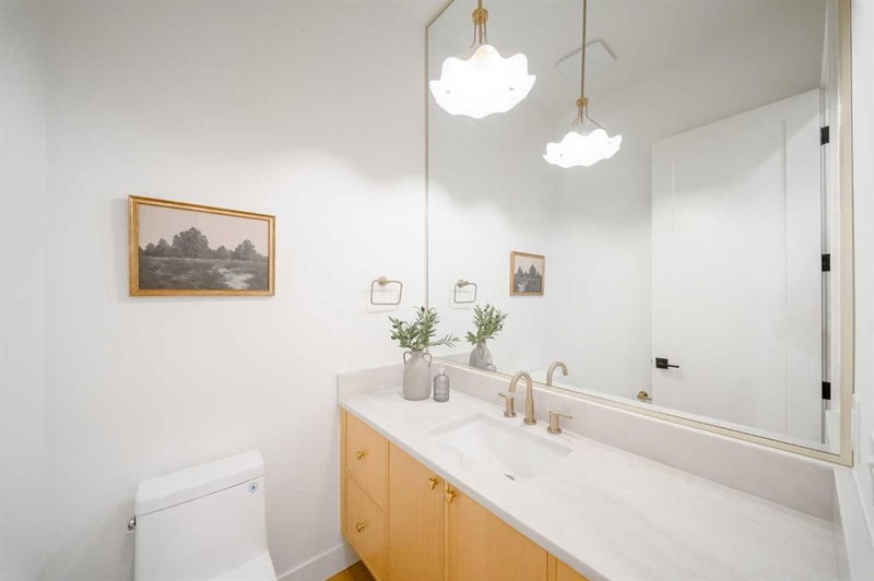 411 28 Avenue NW, Calgary — listing photo 9