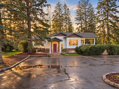 18 College Park Drive