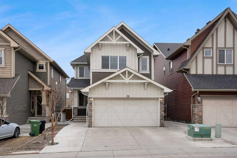 28 Saddlelake Common NE — listing photo