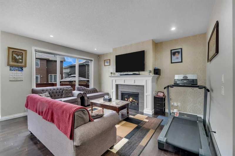 28 Saddlelake Common NE, Saddle Ridge — interior photo 5