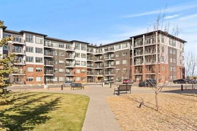 2212 - 395 Skyview Parkway NE
