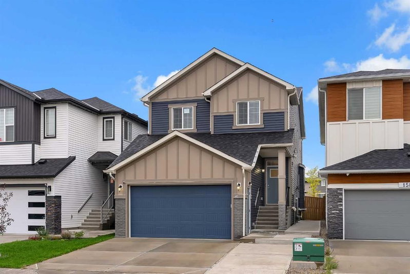154 Amblehurst Way NW