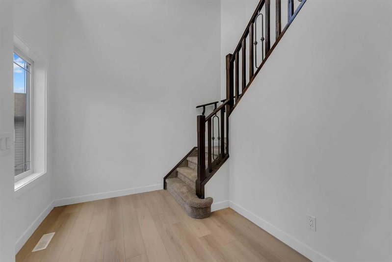 210 Crimson Lane, Rainbow Falls — interior photo 5