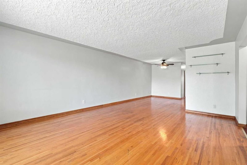 529 28 Avenue NW, Mount Pleasant — interior photo 5
