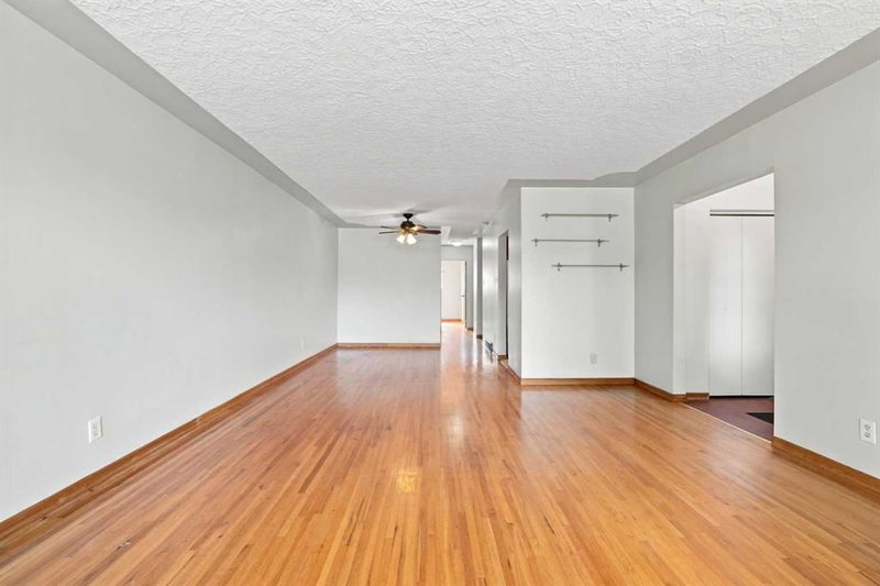 529 28 Avenue NW, Mount Pleasant — interior photo 6