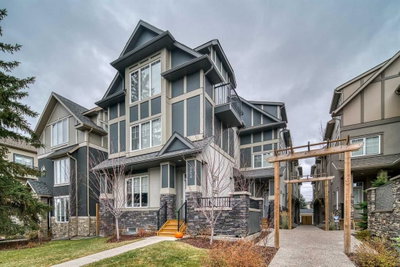 3 - 2428 30 Street SW