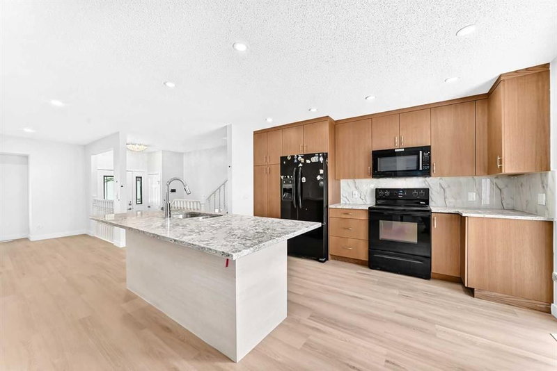 55 Mckinley Way SE, McKenzie Lake — interior photo 7