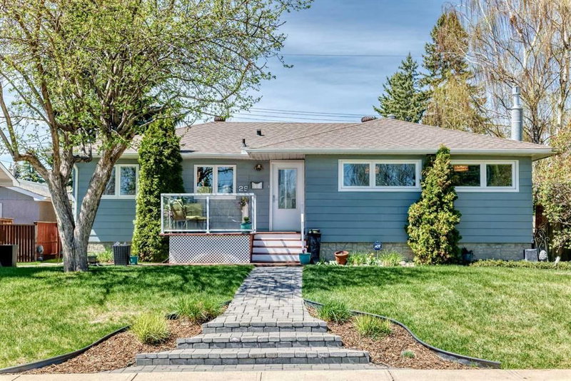 Listing at 29 Chisholm Crescent NW, Charleswood