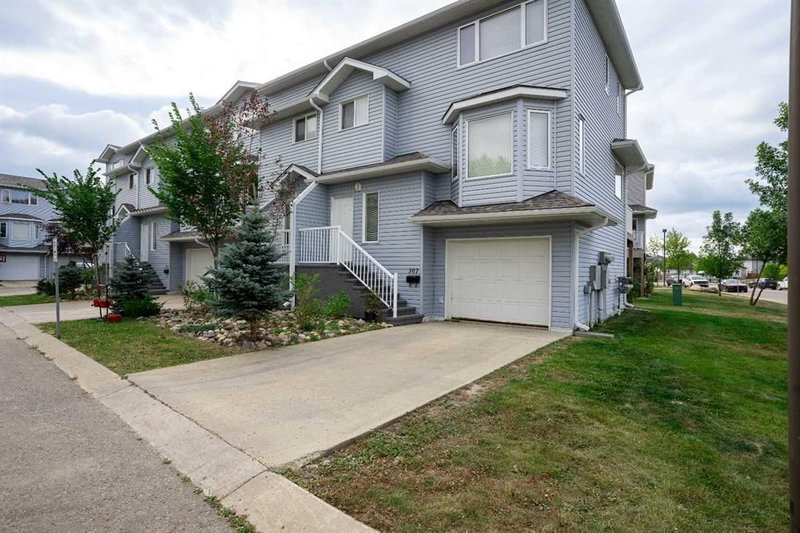 307 - 104 Loutit Road