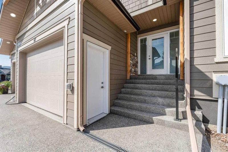 47 - Ironstone Dr