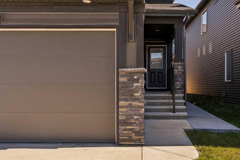 312 Lucas Way NW