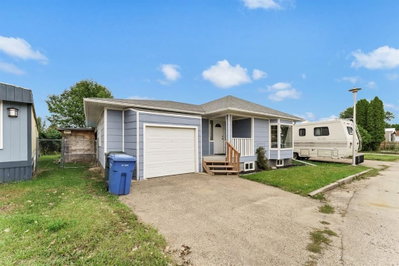 352 Cornell Crescent SW