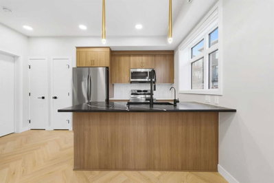 301 - 562 Seton Circle SE