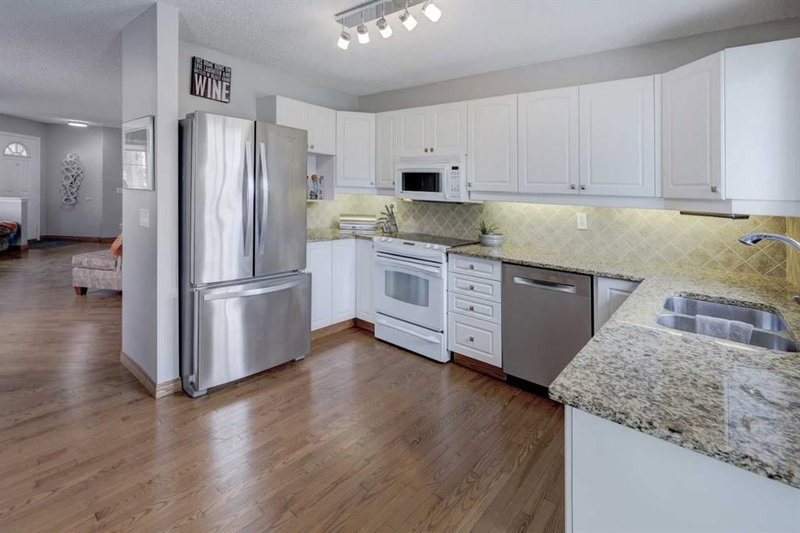 9 Harvest Grove Green NE