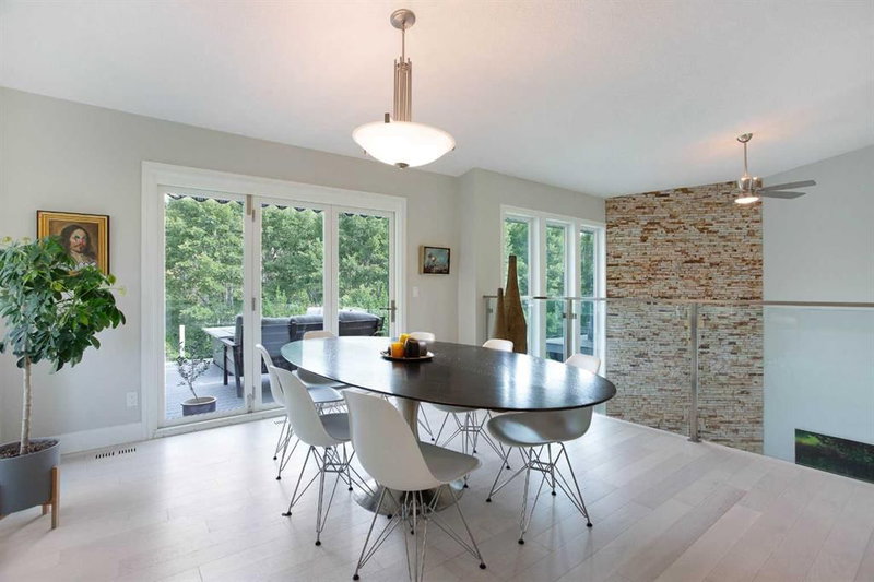 32 Bow Village Crescent NW, Bowness — interior photo 5