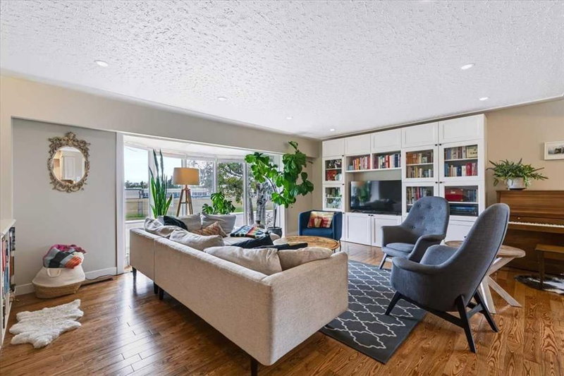 103 Grafton Drive SW
