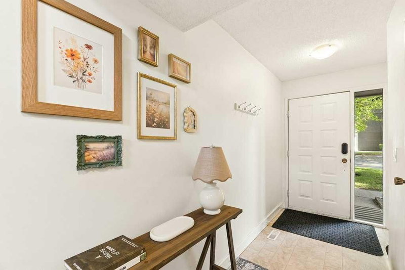 80 - 23 Glamis Drive SW