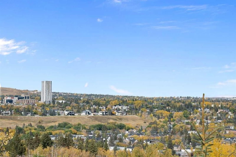 405 - 6 Hemlock Crescent SW