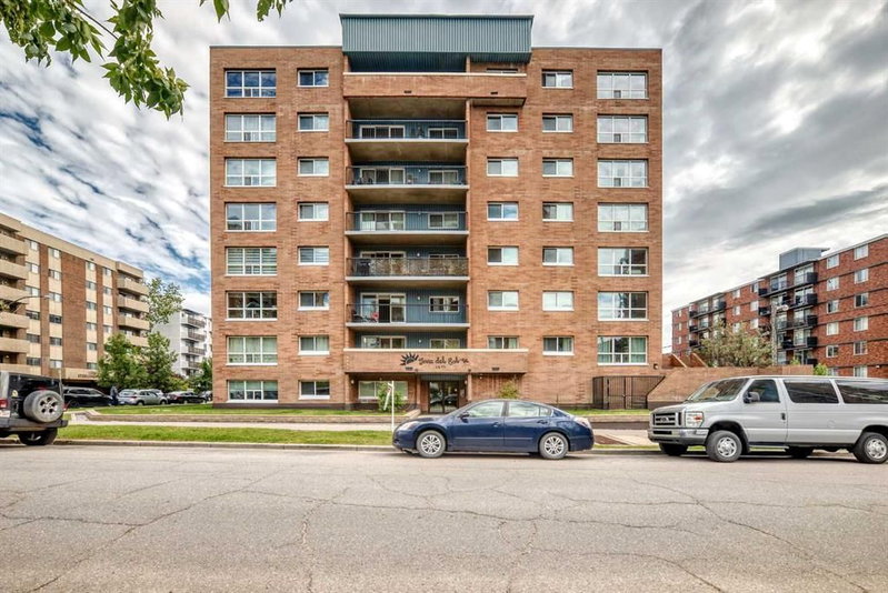 701 - 1414 12 Street SW