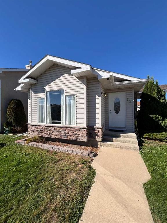 75 Kodiak Crescent N
