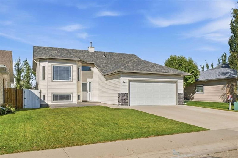 96 Hillview Drive