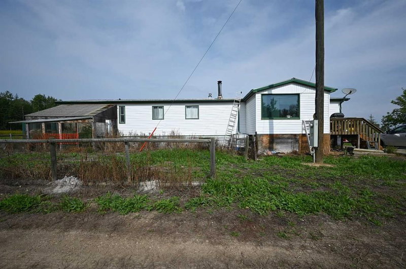 661042 Highway 827