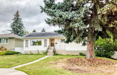 14 Carnarvon Way NW