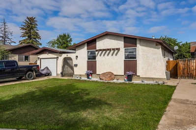76 Cypress Way SE