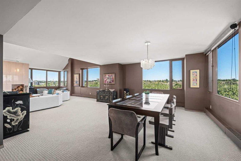 1002E, 500 Eau Claire Avenue SW, Eau Claire — interior photo 7