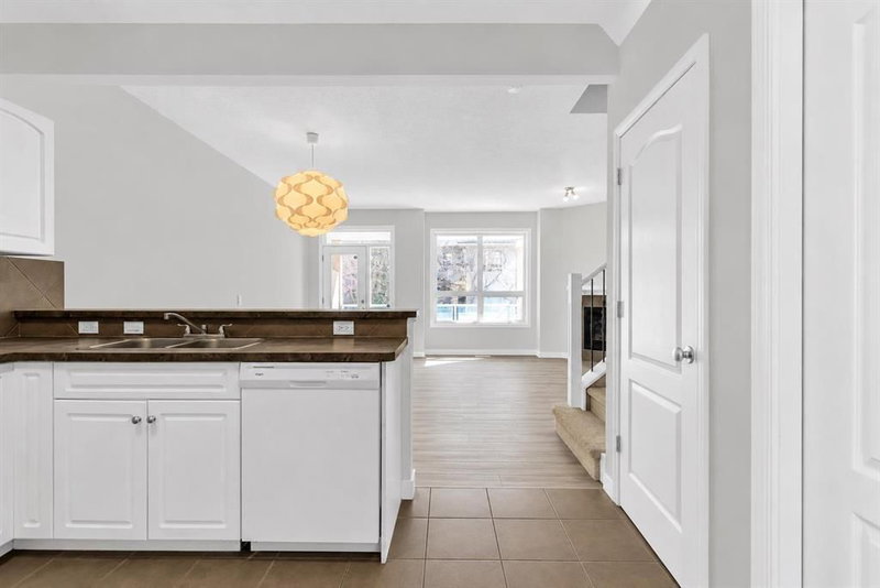 34 Royal Manor NW, Royal Oak — interior photo 5