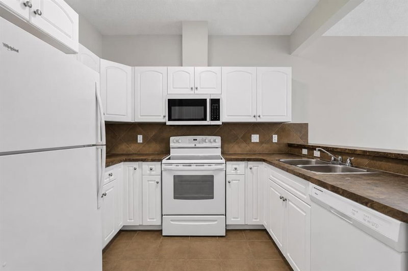34 Royal Manor NW, Royal Oak — interior photo 6