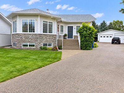 42 Staffordville Crescent N