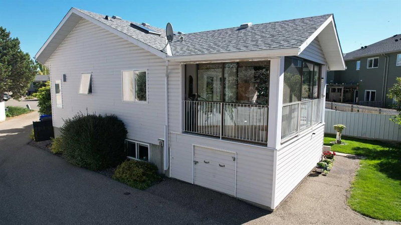 42 Staffordville Crescent N