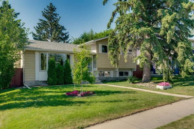 335 Queensland Drive SE
