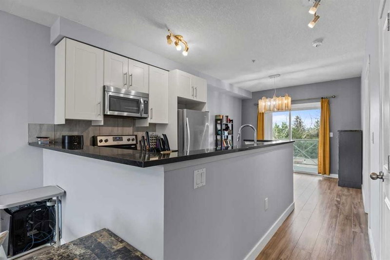 304, 1540 17 Avenue SW, Sunalta — interior photo 6