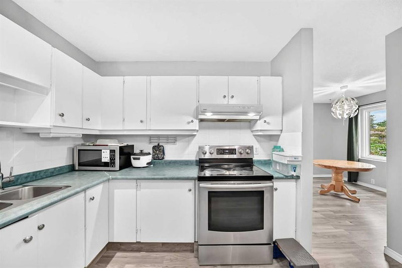 320 Abinger Crescent NE, Abbeydale — interior photo 6