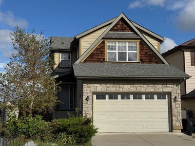1028 Kincora Drive NW