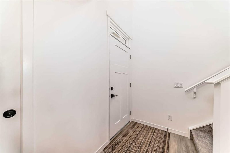 171 Hotchkiss Manor SE
