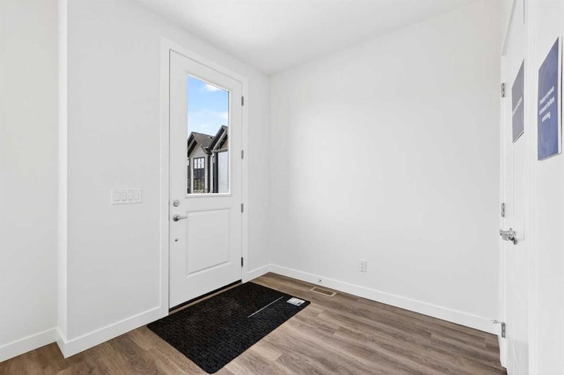 1109 Sailfin Heath