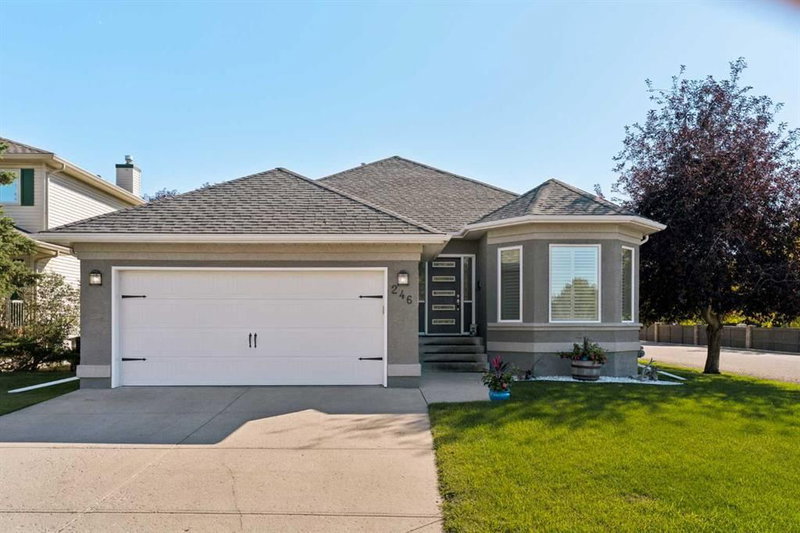 246 Woodpark Green SW