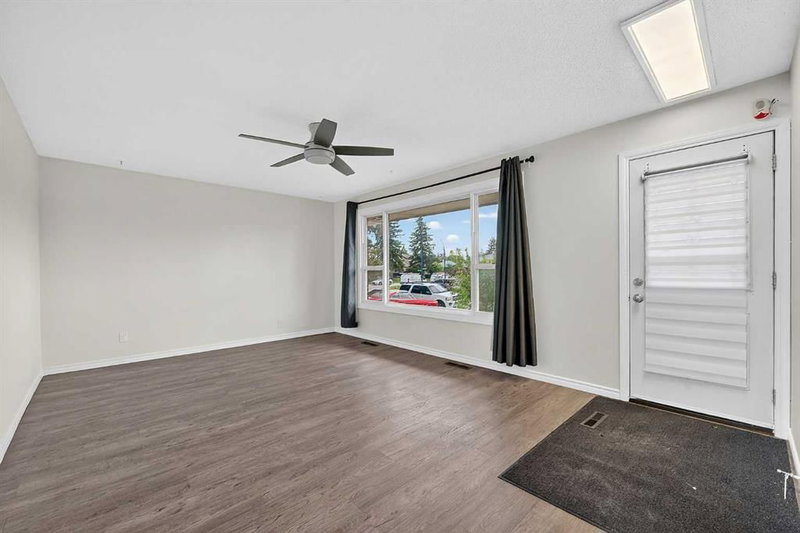 1608 54 Street SE, Penbrooke Meadows — photo 2