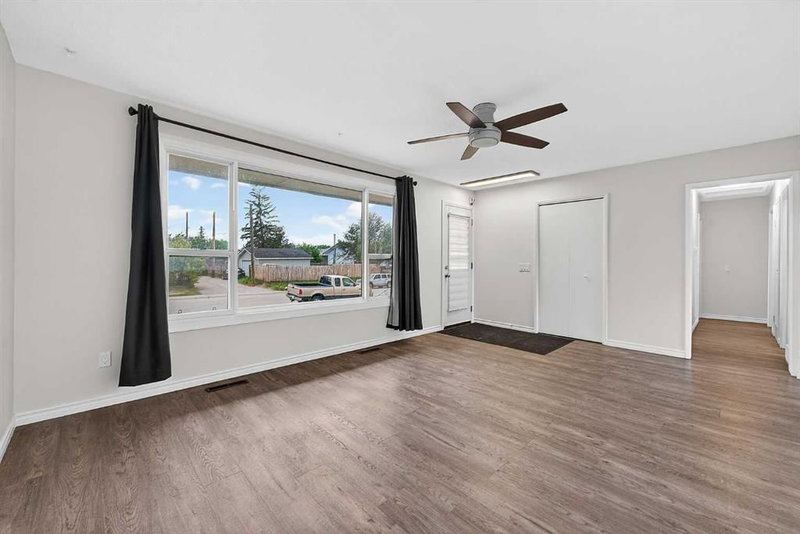 1608 54 Street SE, Penbrooke Meadows — interior photo