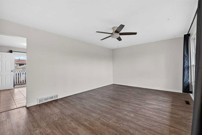1608 54 Street SE, Penbrooke Meadows — interior photo 6